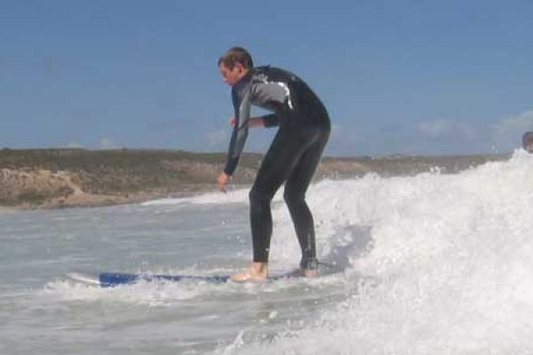 surfing in Middleton coast